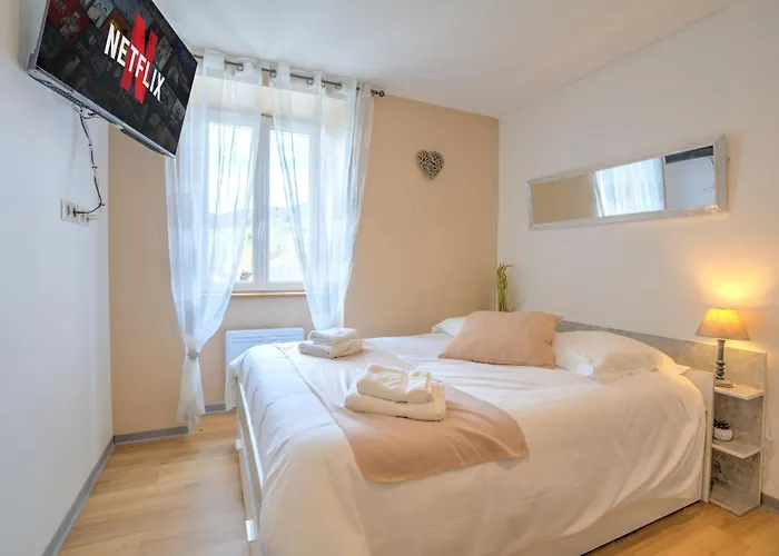 Appartement Le Déroc - Netflix Wi-fi Fibre Terrasse Banassac